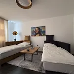 Mona Lisa 24h-check-in, 4 Pers, Balkon, Parkplatz 公寓 布伦瑞克