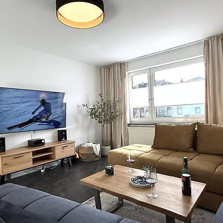 Mona Lisa 24h-check-in, 4 Pers, Balkon, Parkplatz 브라운슈바이크