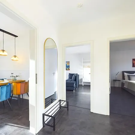 Mona Lisa, Komplette Wohnung, 24h Check-in, Mit Parkplatz, Balkon, 2x Smart Tv, Zentrum